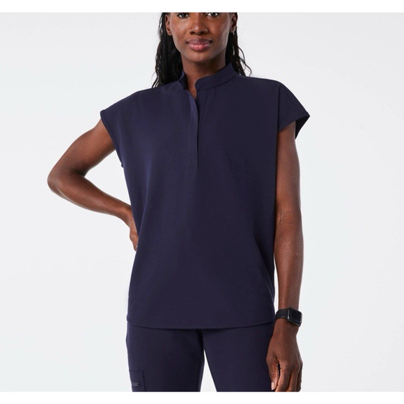 Figs Tops - FIGS Technical Collection Women's Navy Rafaela Oversized Scrub Top Sz L